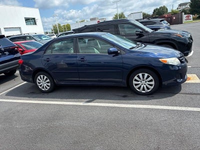 2013 Toyota Corolla 4dr Sdn Auto LE (Natl)