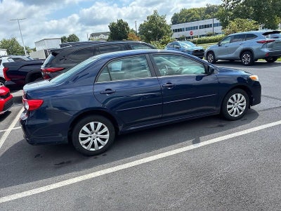 2013 Toyota Corolla 4dr Sdn Auto LE (Natl)