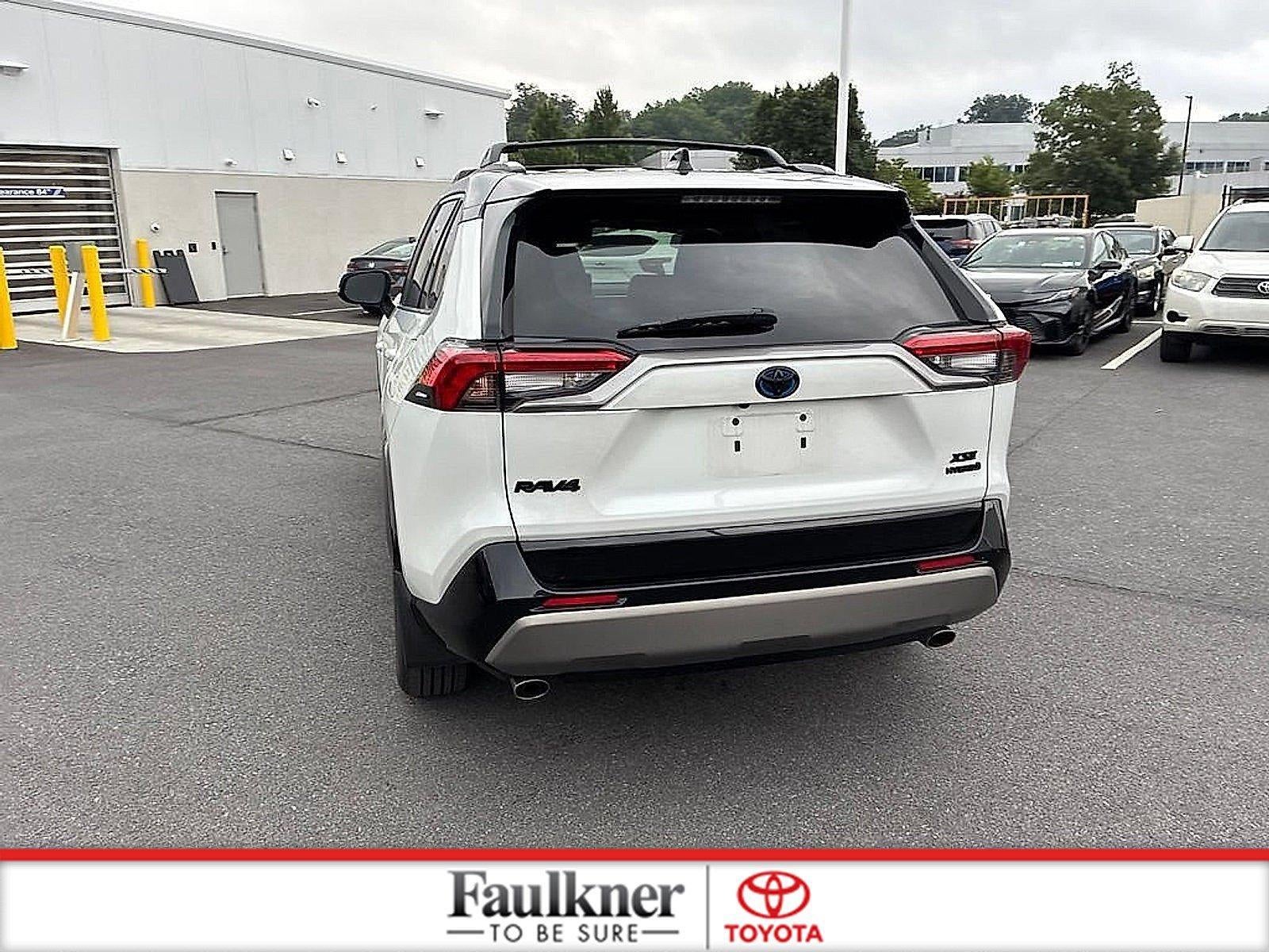 2024 Toyota RAV4 Hybrid XSE AWD (Natl)