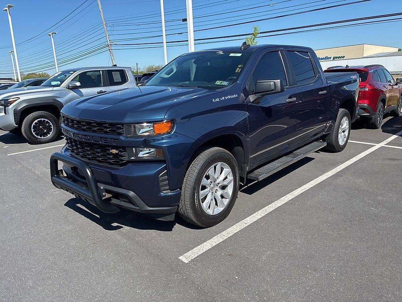 2021 Chevrolet Silverado 1500 Crew Cab Short Box 4-Wheel Drive Custom