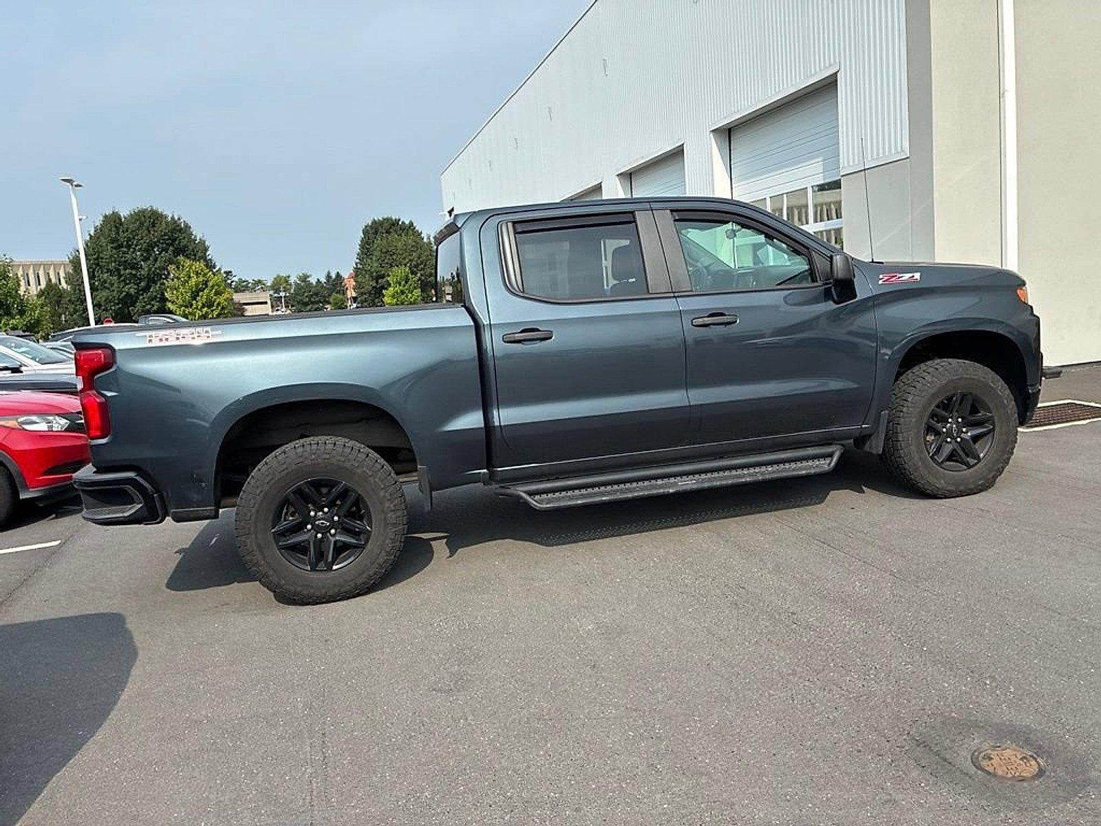 2020 Chevrolet Silverado 1500 Crew Cab Short Box 4-Wheel Drive Custom Trail Boss