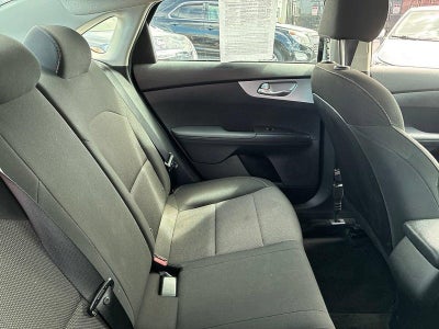 2024 Kia Forte LXS IVT