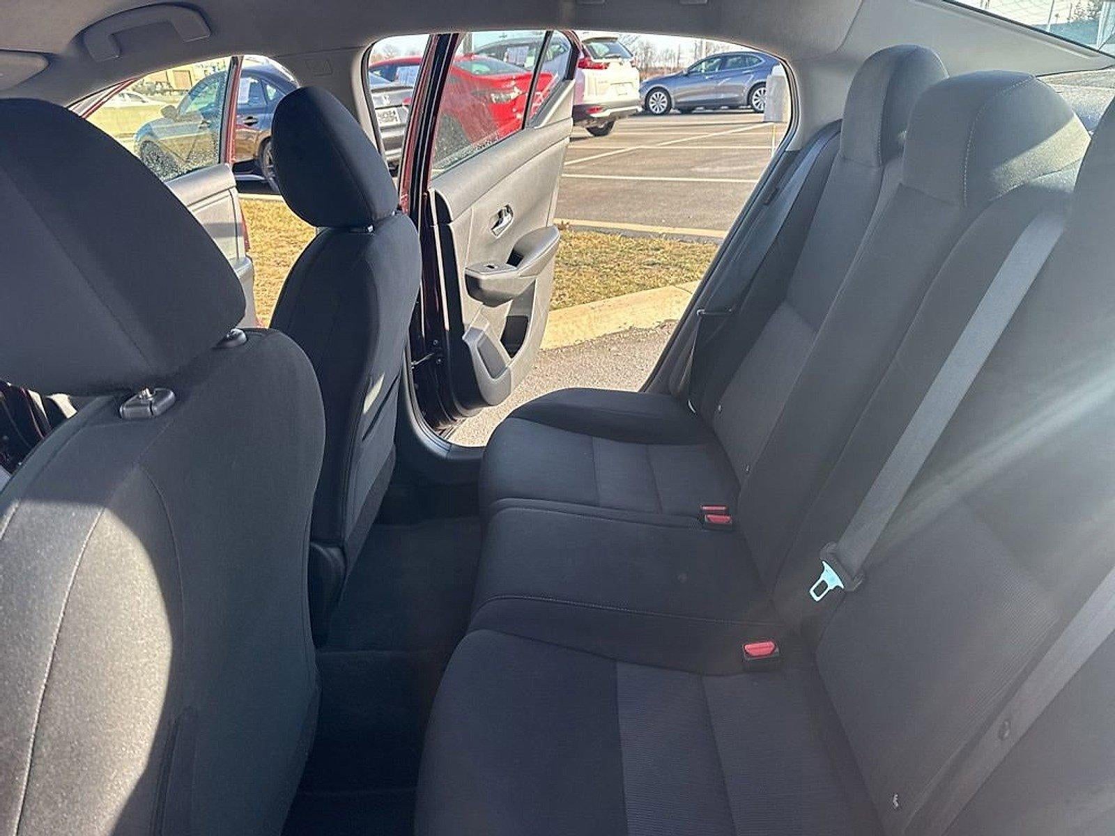 2023 Nissan Sentra SV CVT