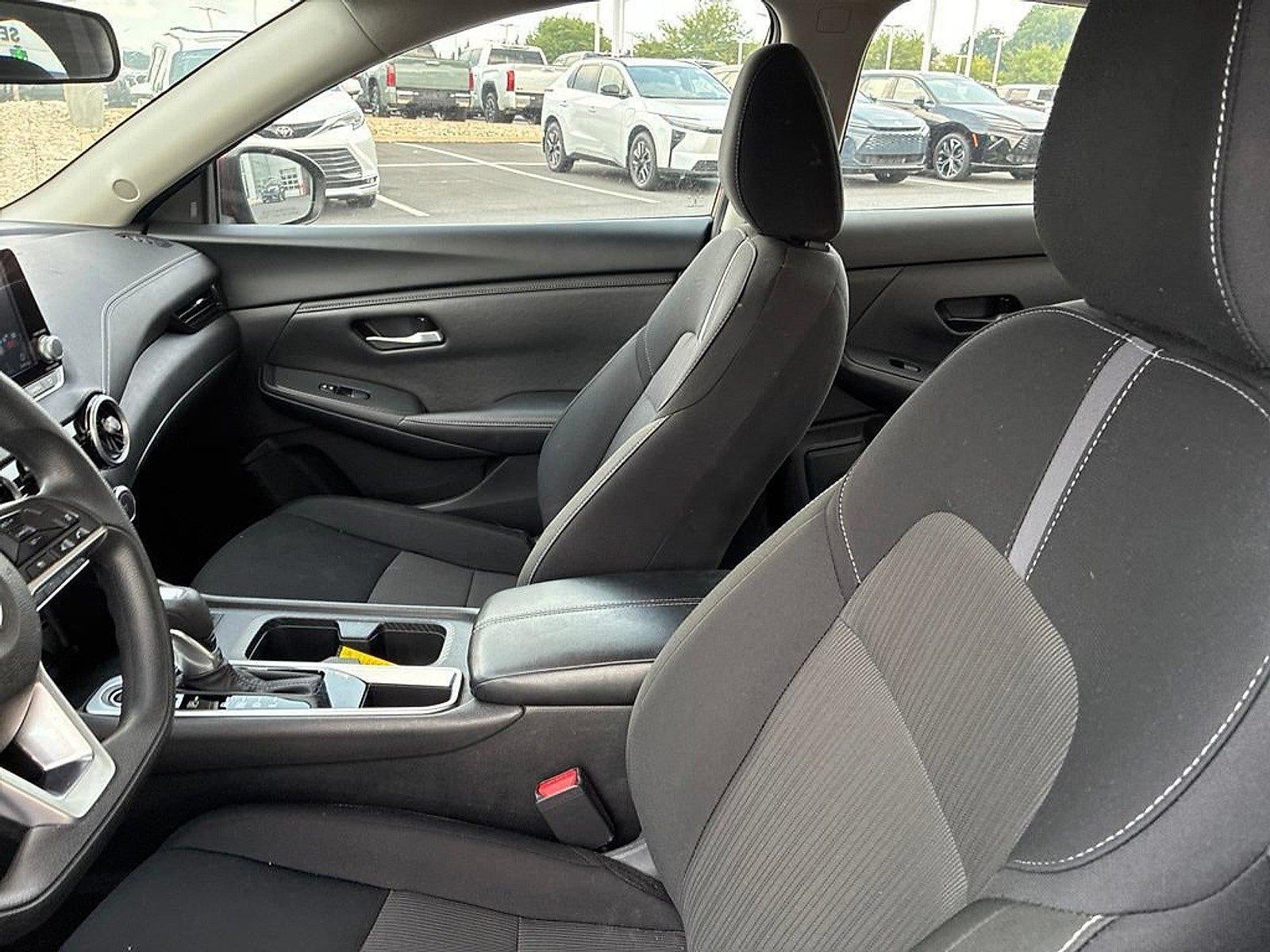 2025 Nissan Sentra SV CVT