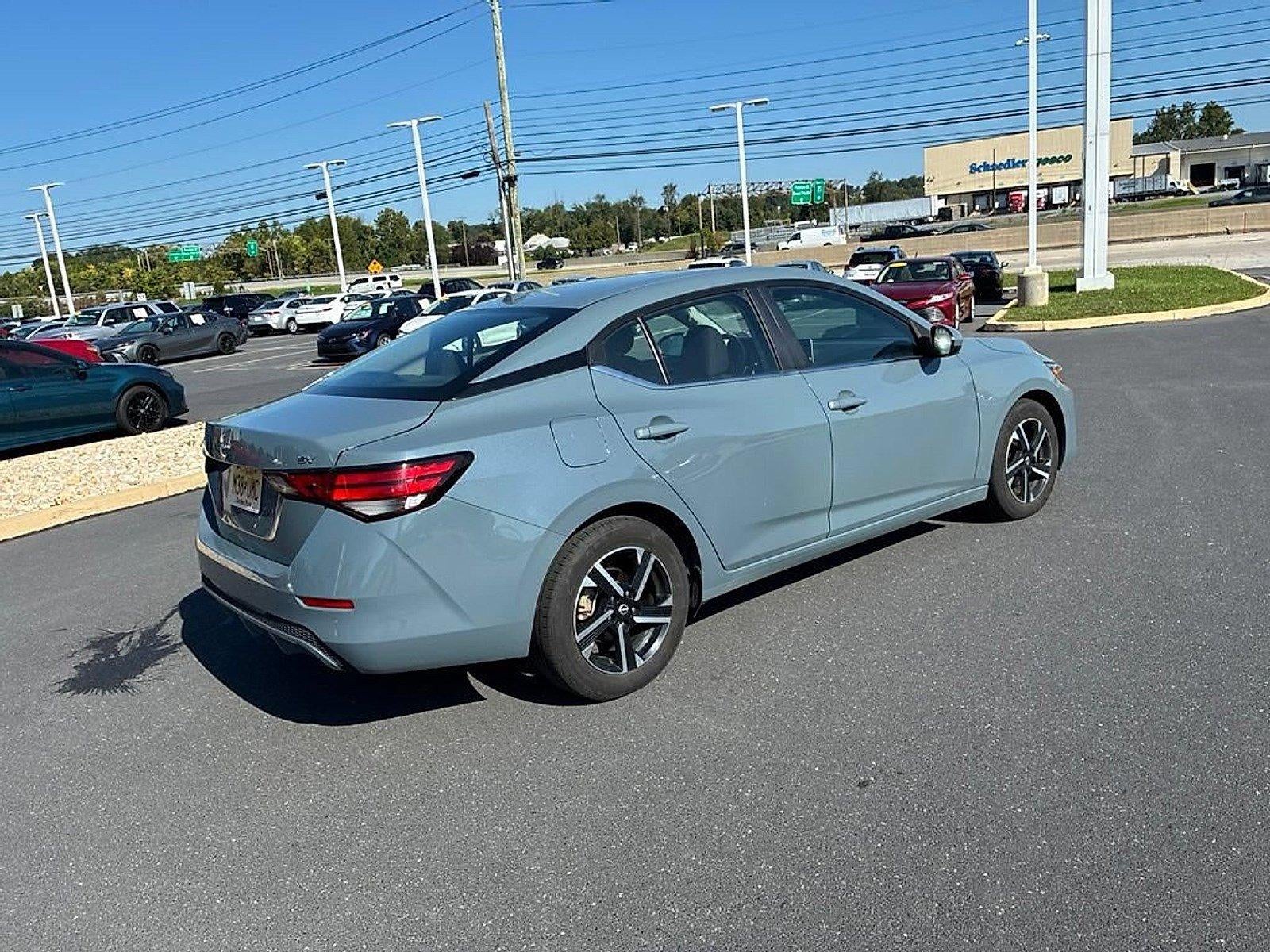 2024 Nissan Sentra SV CVT