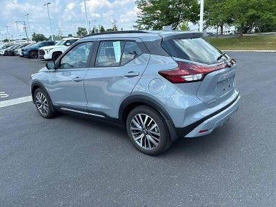 2023 Nissan Kicks SR FWD