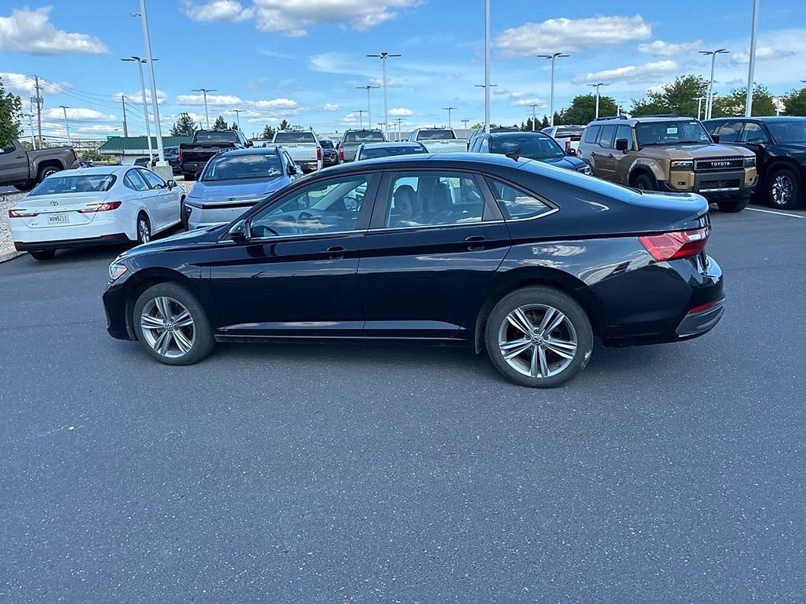 2024 Volkswagen Jetta SE Auto