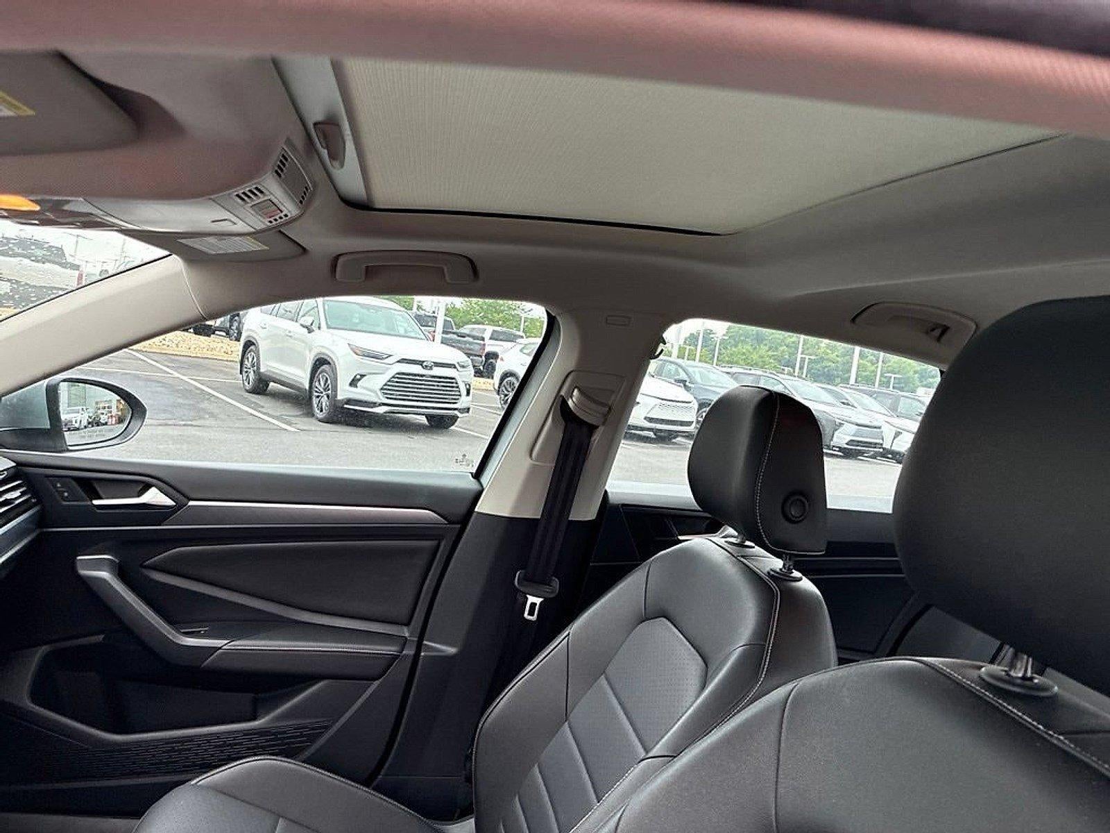 2024 Volkswagen Jetta SE Auto