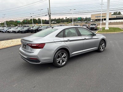 2024 Volkswagen Jetta SE Auto