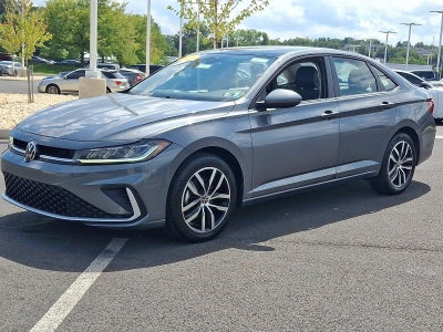 2025 Volkswagen Jetta SE Auto