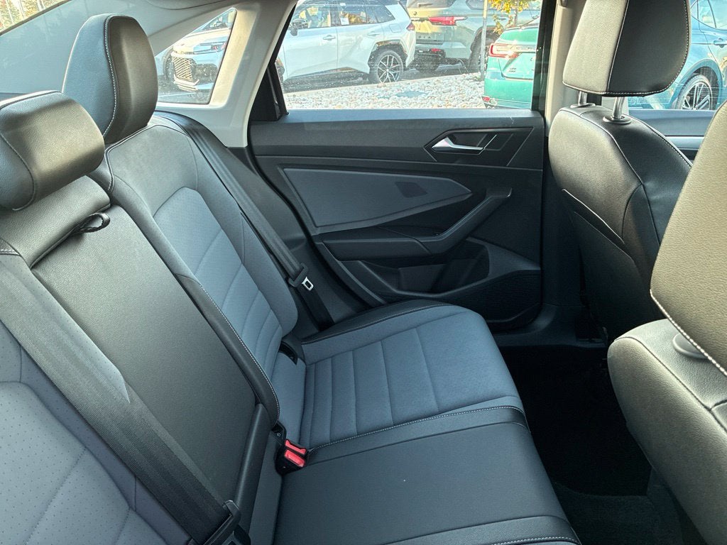2025 Volkswagen Jetta 1.5T SE