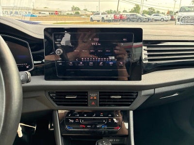 2025 Volkswagen Jetta Sport Auto