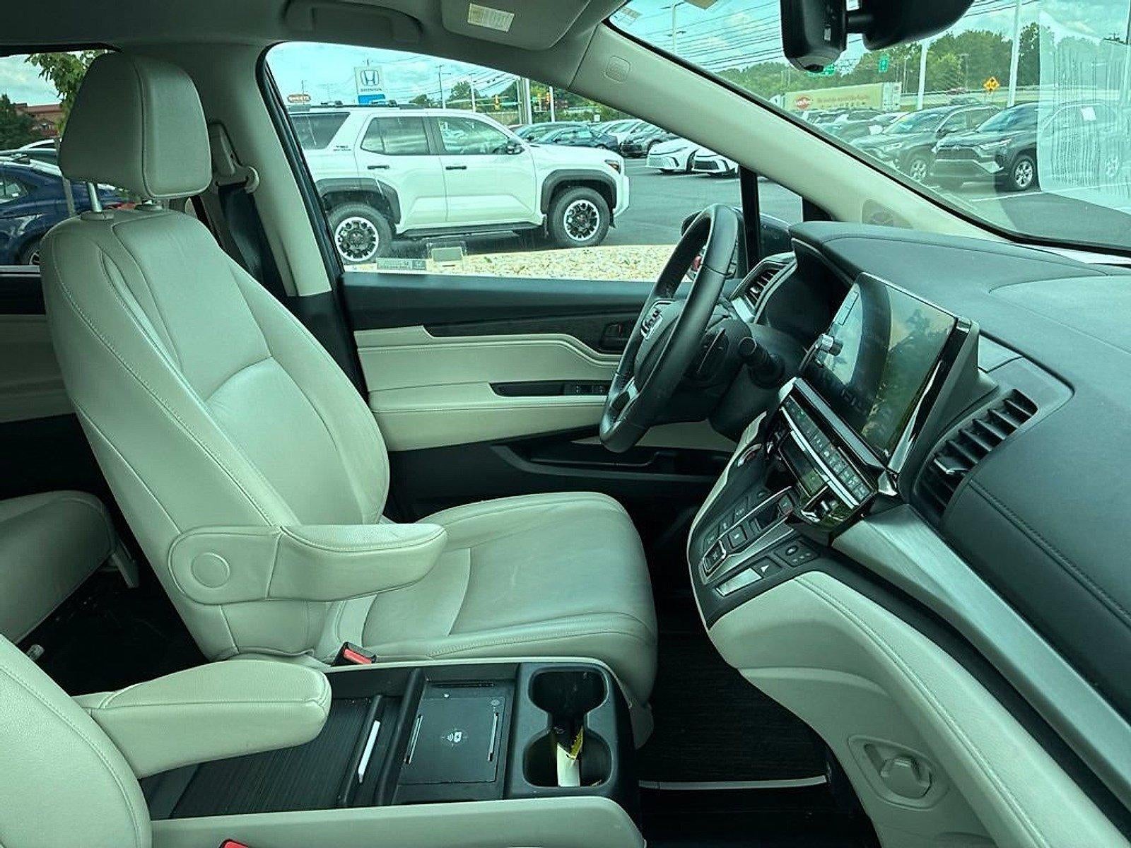 2025 Honda Odyssey EX-L Auto