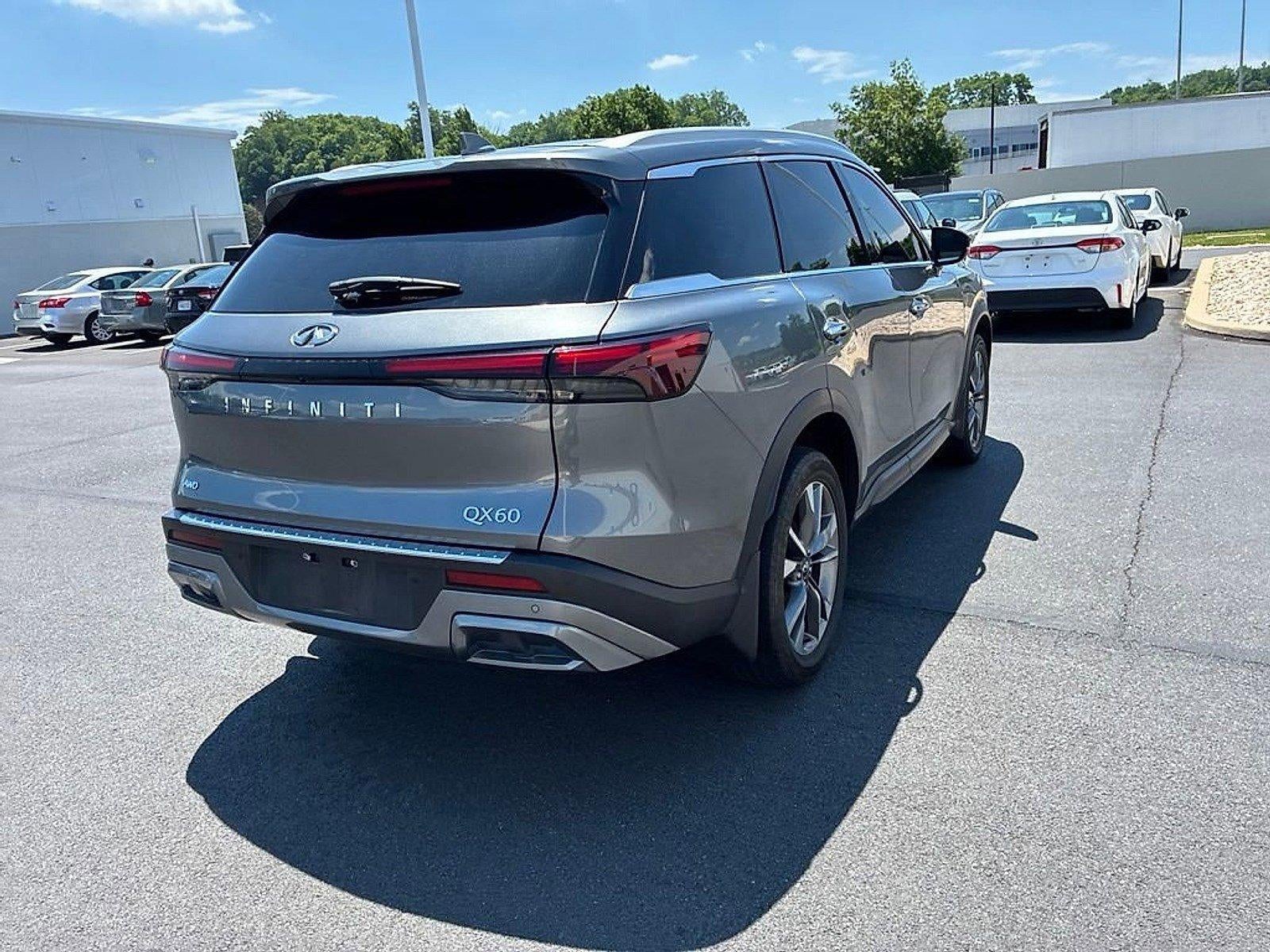2022 INFINITI QX60 LUXE AWD