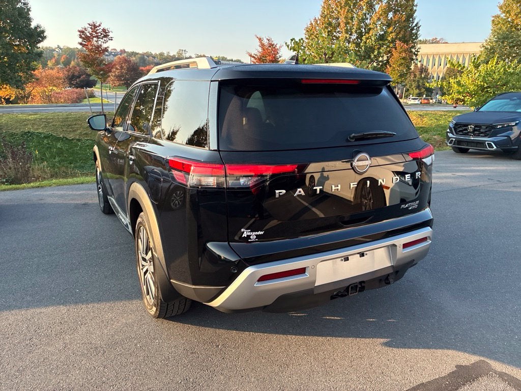 2022 Nissan Pathfinder Platinum