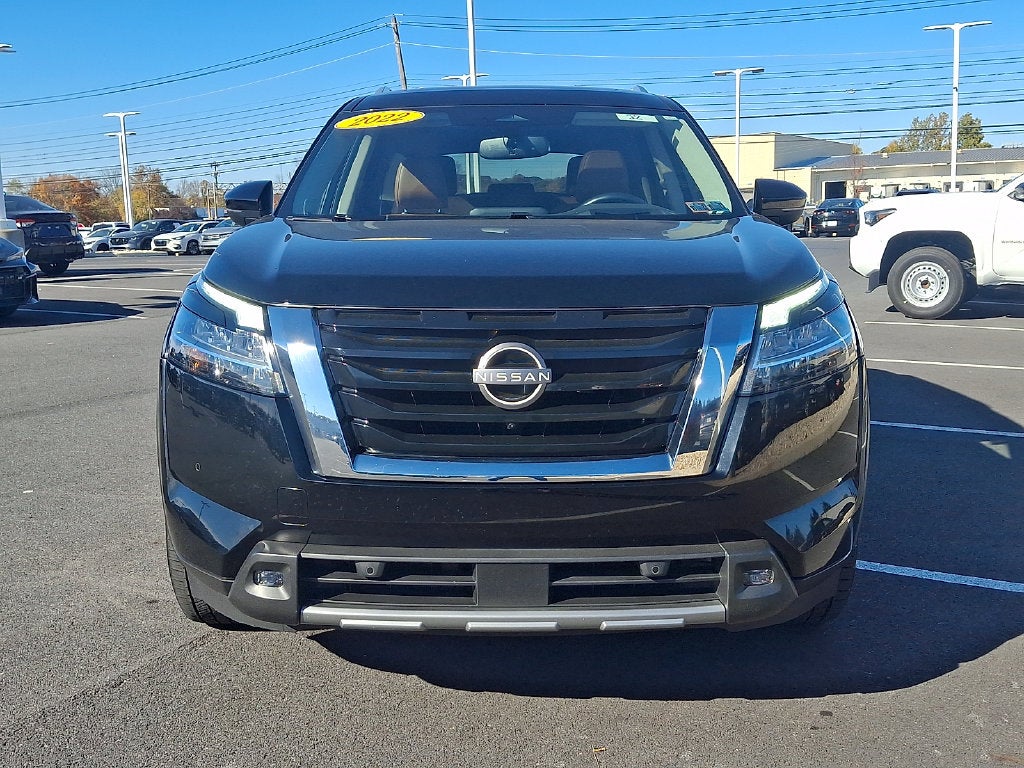 2022 Nissan Pathfinder Platinum