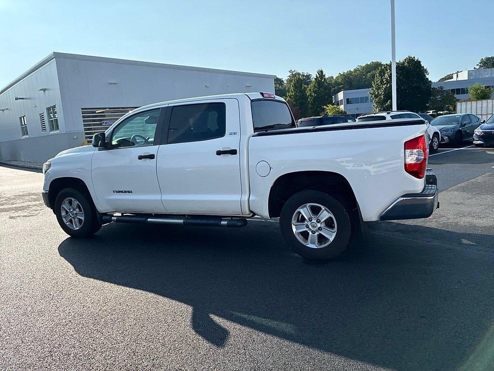 2019 Toyota Tundra 4WD 4WD SR5 CrewMax 5.5' Bed 4.6L (Natl)