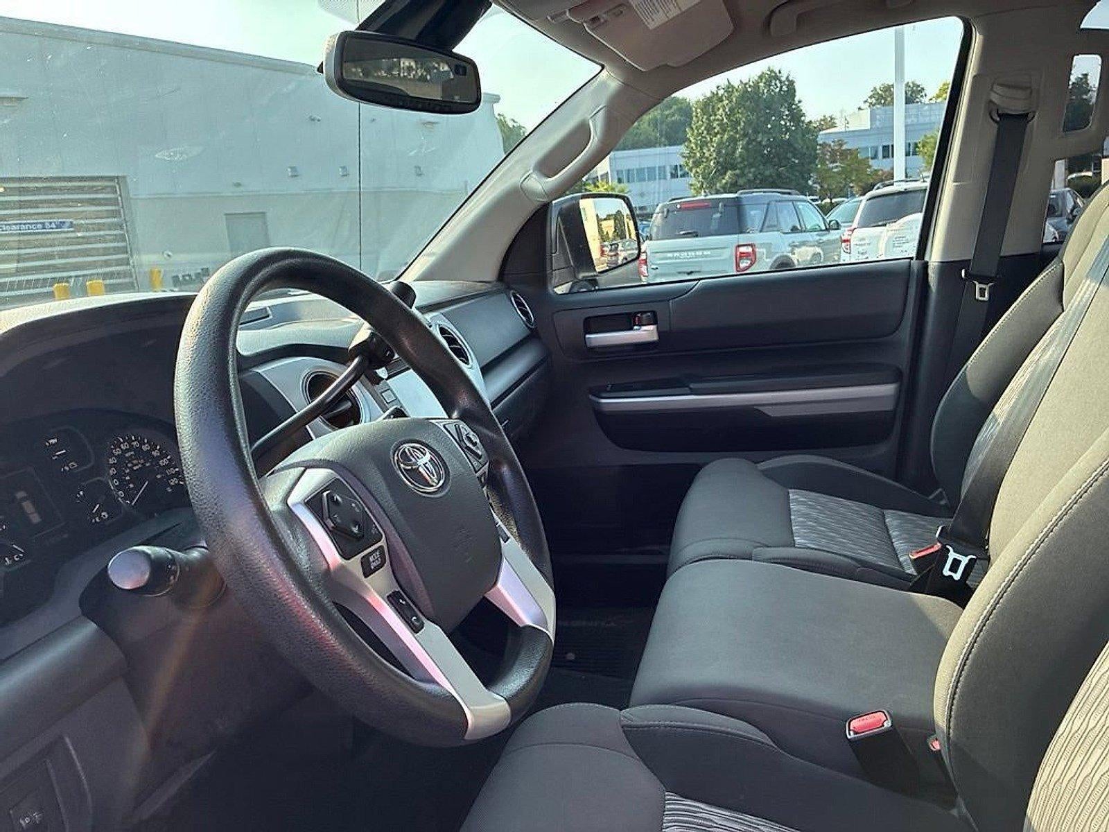 2019 Toyota Tundra 4WD 4WD SR5 CrewMax 5.5' Bed 4.6L (Natl)