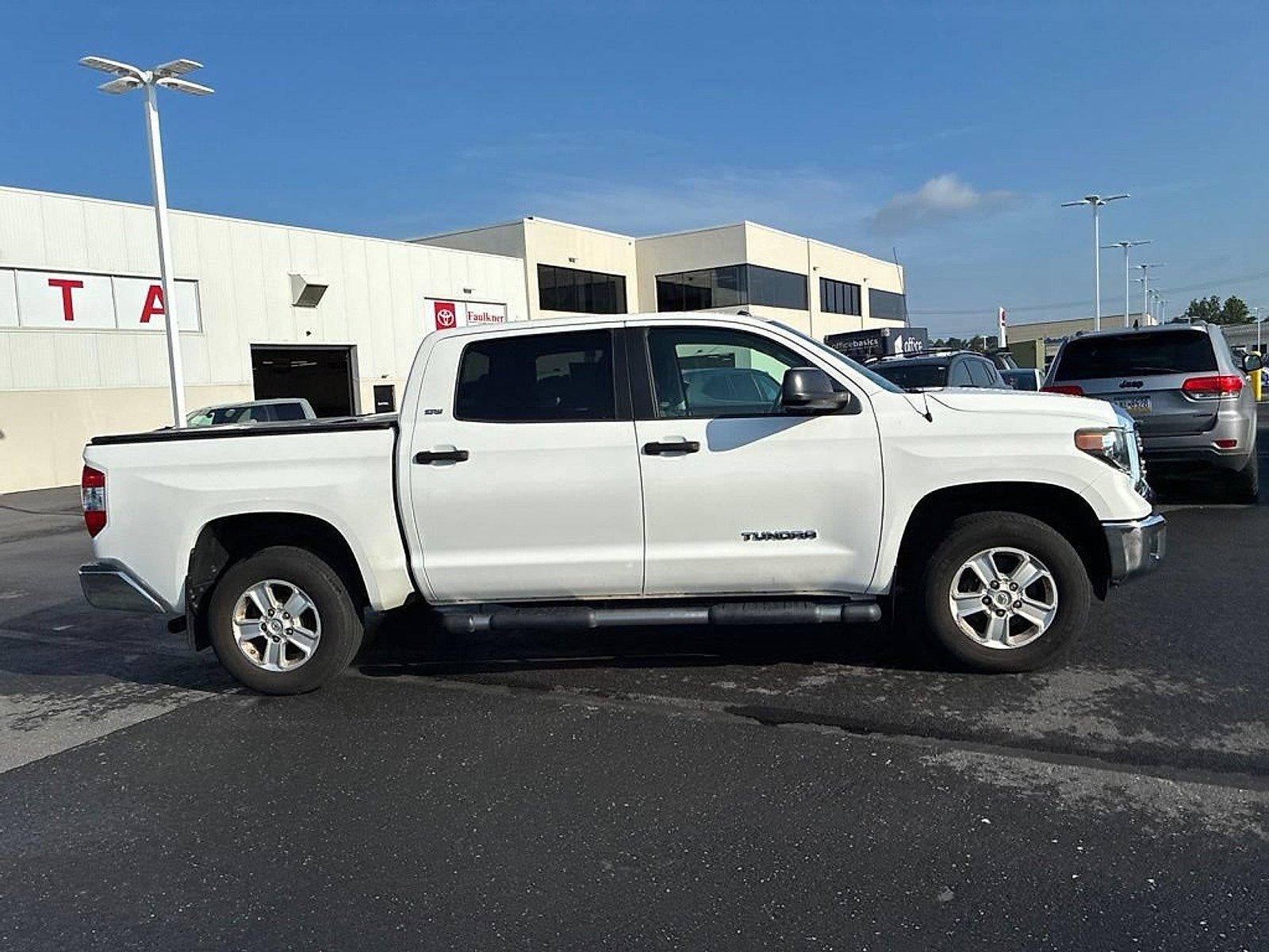 2019 Toyota Tundra 4WD 4WD SR5 CrewMax 5.5' Bed 4.6L (Natl)