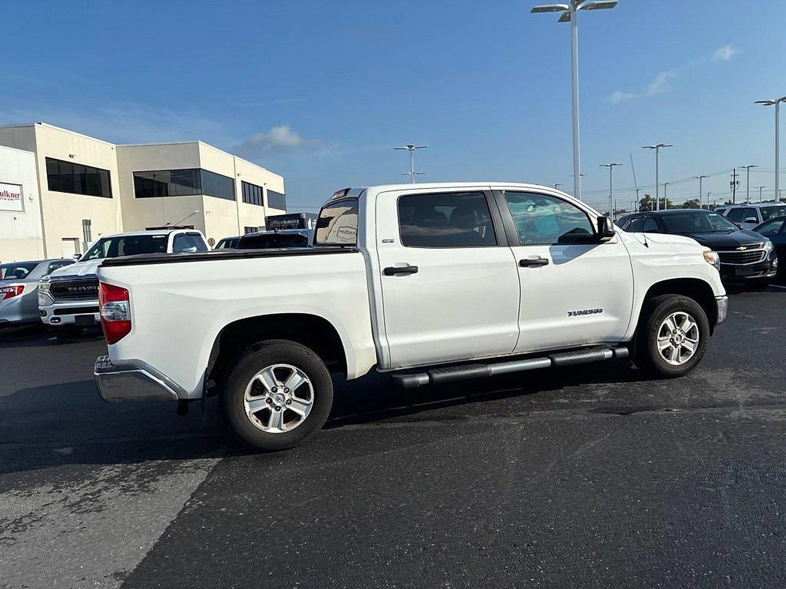2019 Toyota Tundra 4WD 4WD SR5 CrewMax 5.5' Bed 4.6L (Natl)