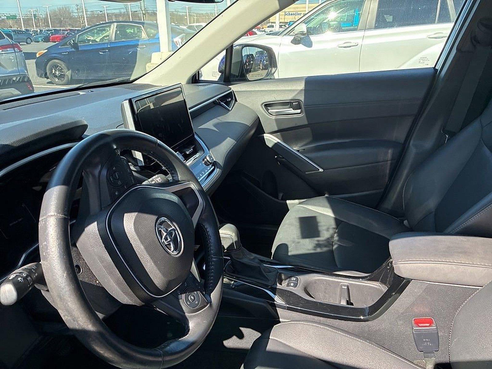 2023 Toyota Corolla Cross XLE 4WD (Natl)