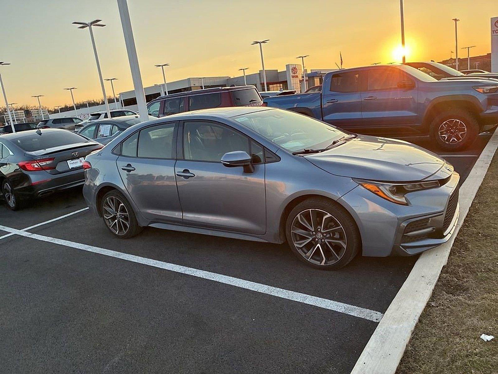 2020 Toyota Corolla SE CVT (Natl)
