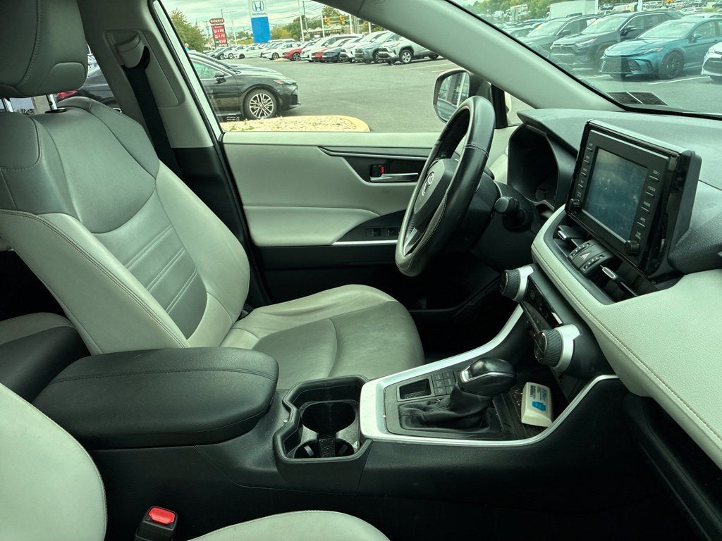 2019 Toyota RAV4 XLE Premium