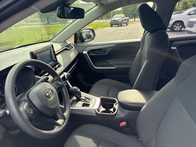 2019 Toyota RAV4 LE AWD (Natl)