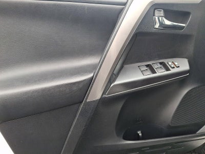 2017 Toyota RAV4 Hybrid XLE AWD (Natl)