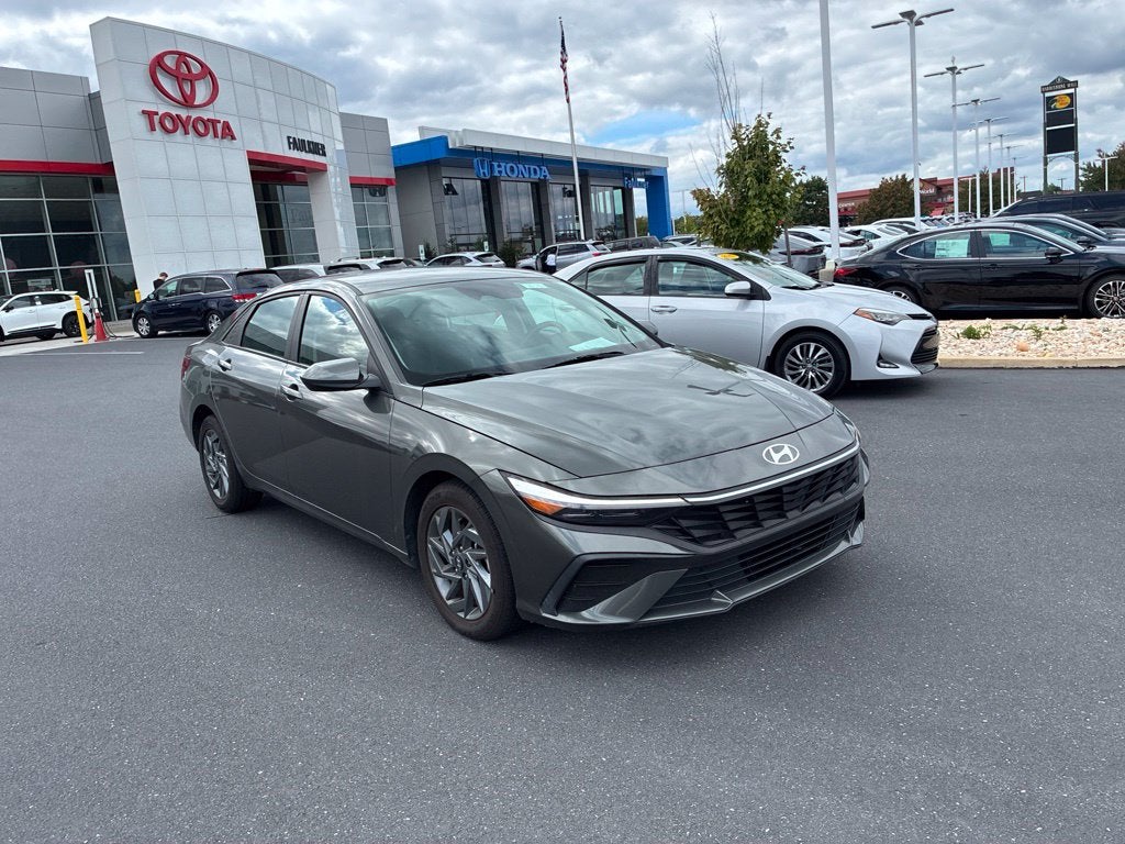 2024 Hyundai ELANTRA SEL