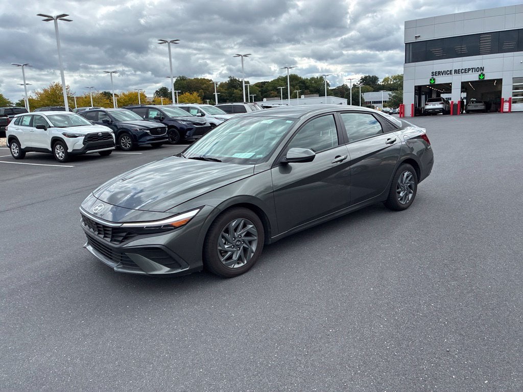 2024 Hyundai ELANTRA SEL