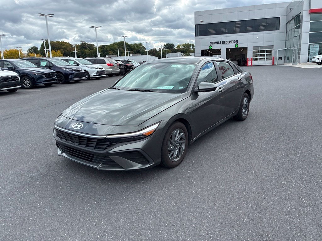 2024 Hyundai ELANTRA SEL