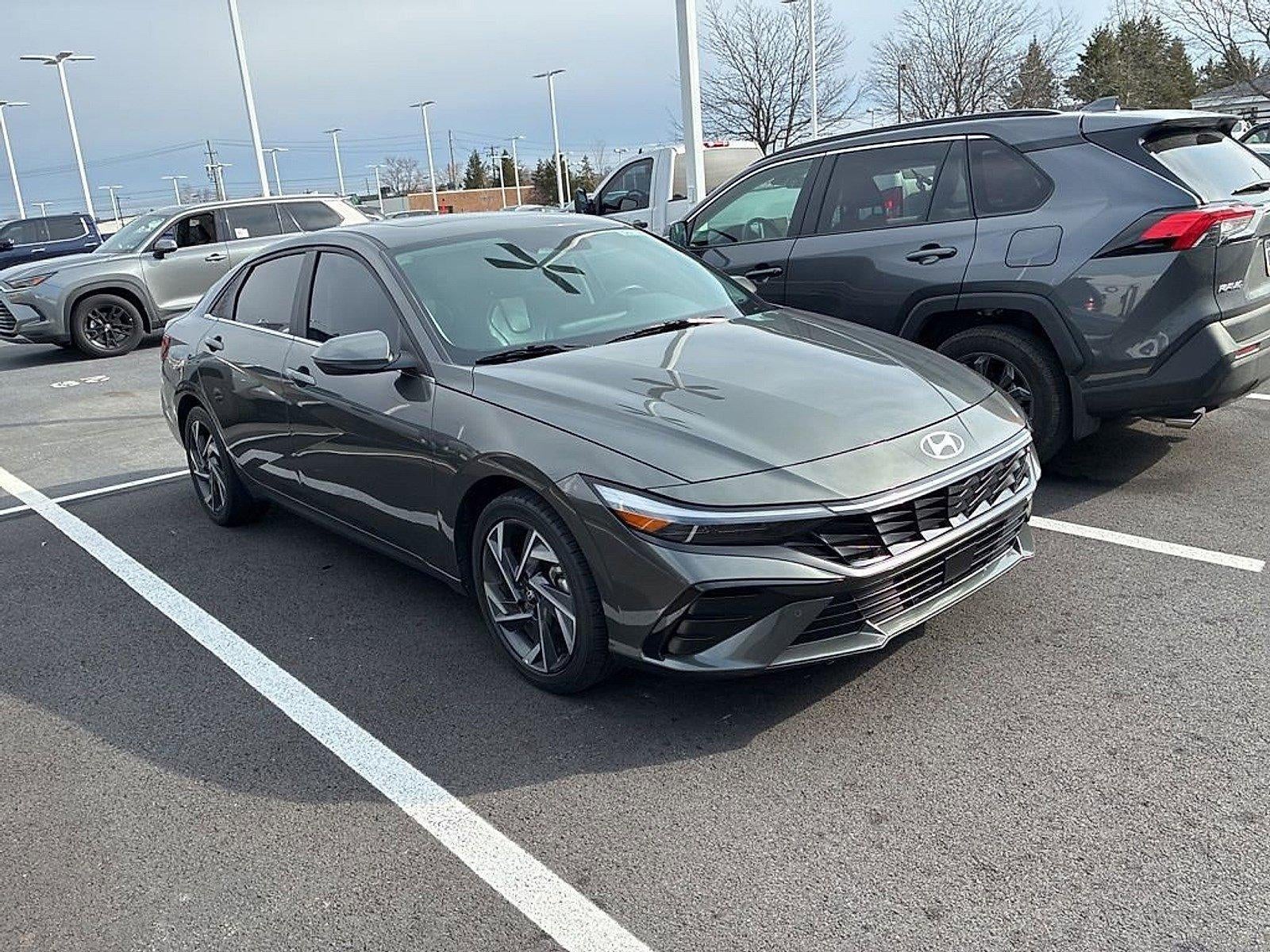 2024 Hyundai ELANTRA HYBRID Limited DCT