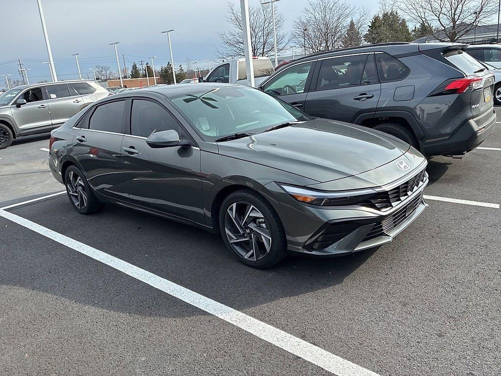 2024 Hyundai ELANTRA HYBRID Limited DCT