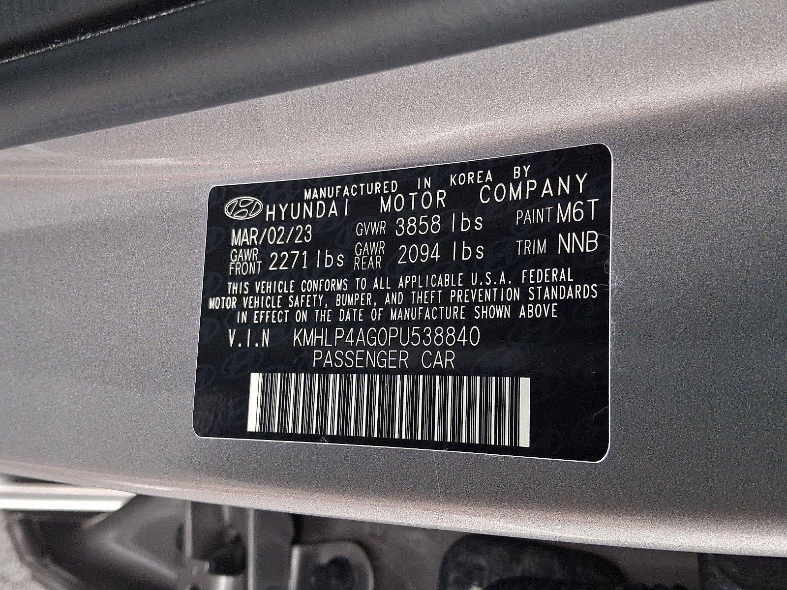 2023 Hyundai ELANTRA Limited IVT