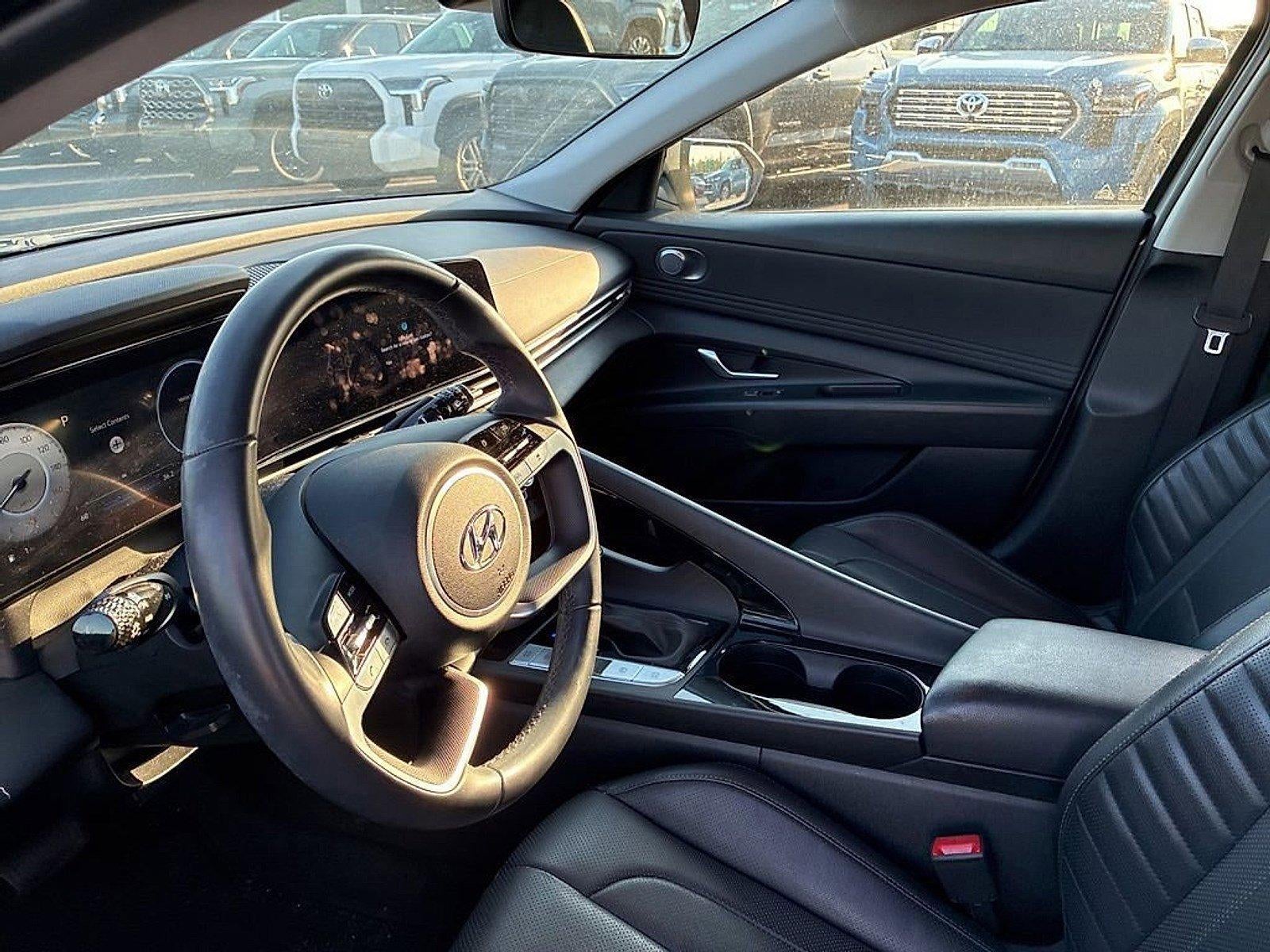 2023 Hyundai ELANTRA Limited IVT