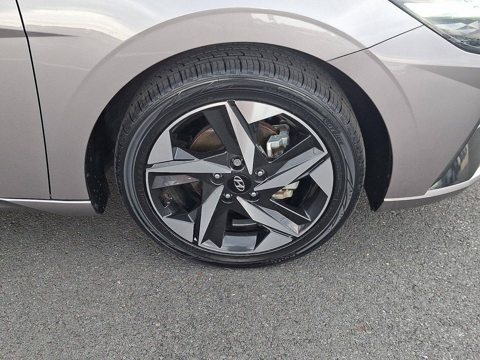 2023 Hyundai ELANTRA Limited IVT