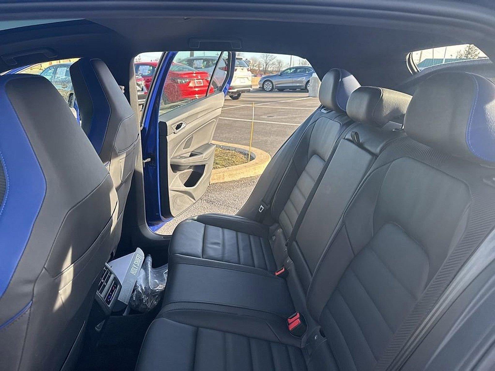 2024 Volkswagen Golf R 2.0T Manual