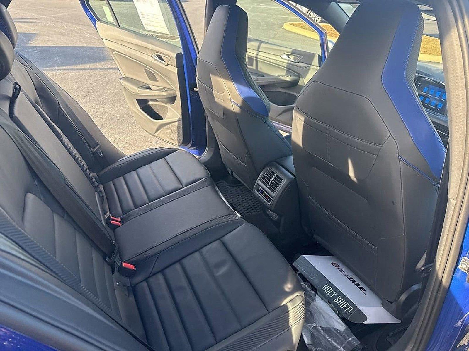 2024 Volkswagen Golf R 2.0T Manual