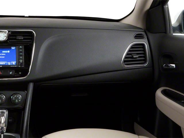 2011 Chrysler 200 4dr Sdn Touring