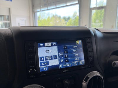 2012 Jeep Wrangler Unlimited 4WD 4dr Sahara