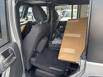 2017 Jeep Wrangler Unlimited Sahara 4x4