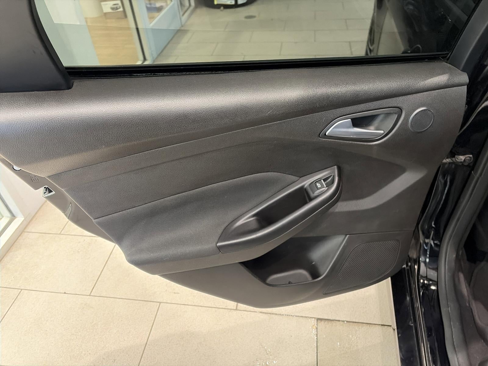 2016 Ford Focus 5dr HB ST