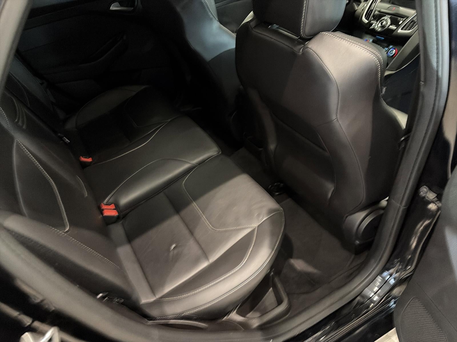 2016 Ford Focus 5dr HB ST