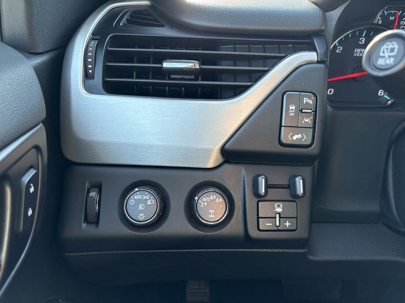 2020 GMC Yukon XL 4WD 4dr SLT