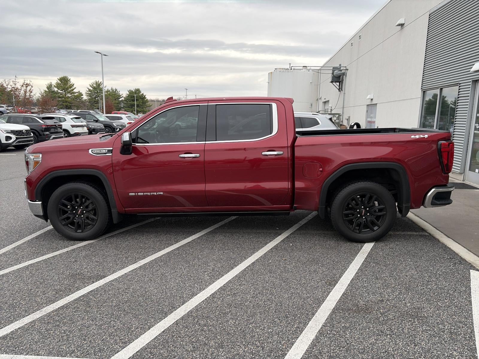 2020 GMC Sierra 1500 Crew Cab Short Box 4-Wheel Drive SLT