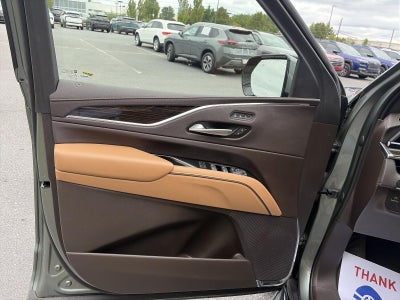 2023 Cadillac Escalade ESV 4WD Premium Luxury