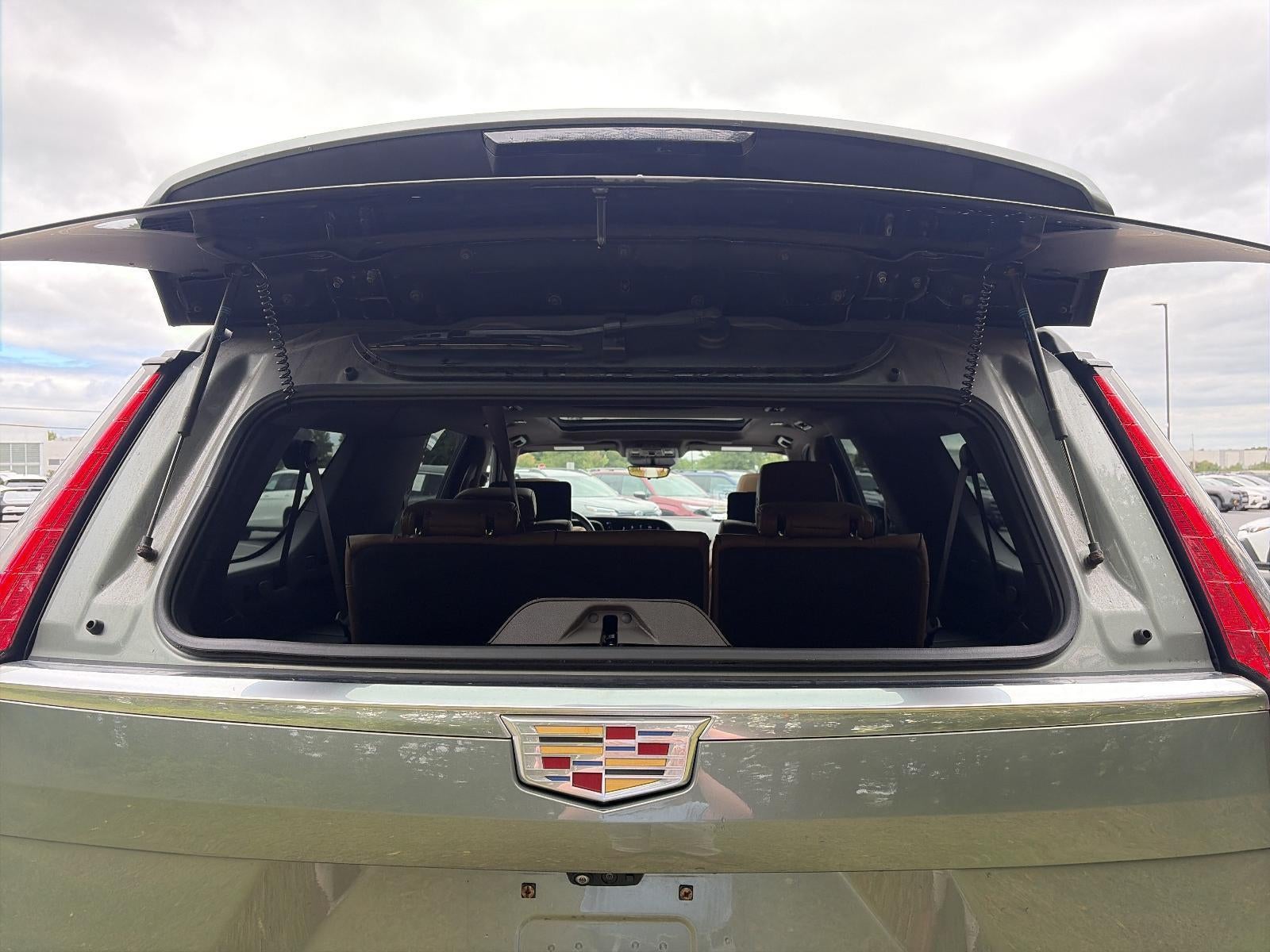 2023 Cadillac Escalade ESV 4WD Premium Luxury