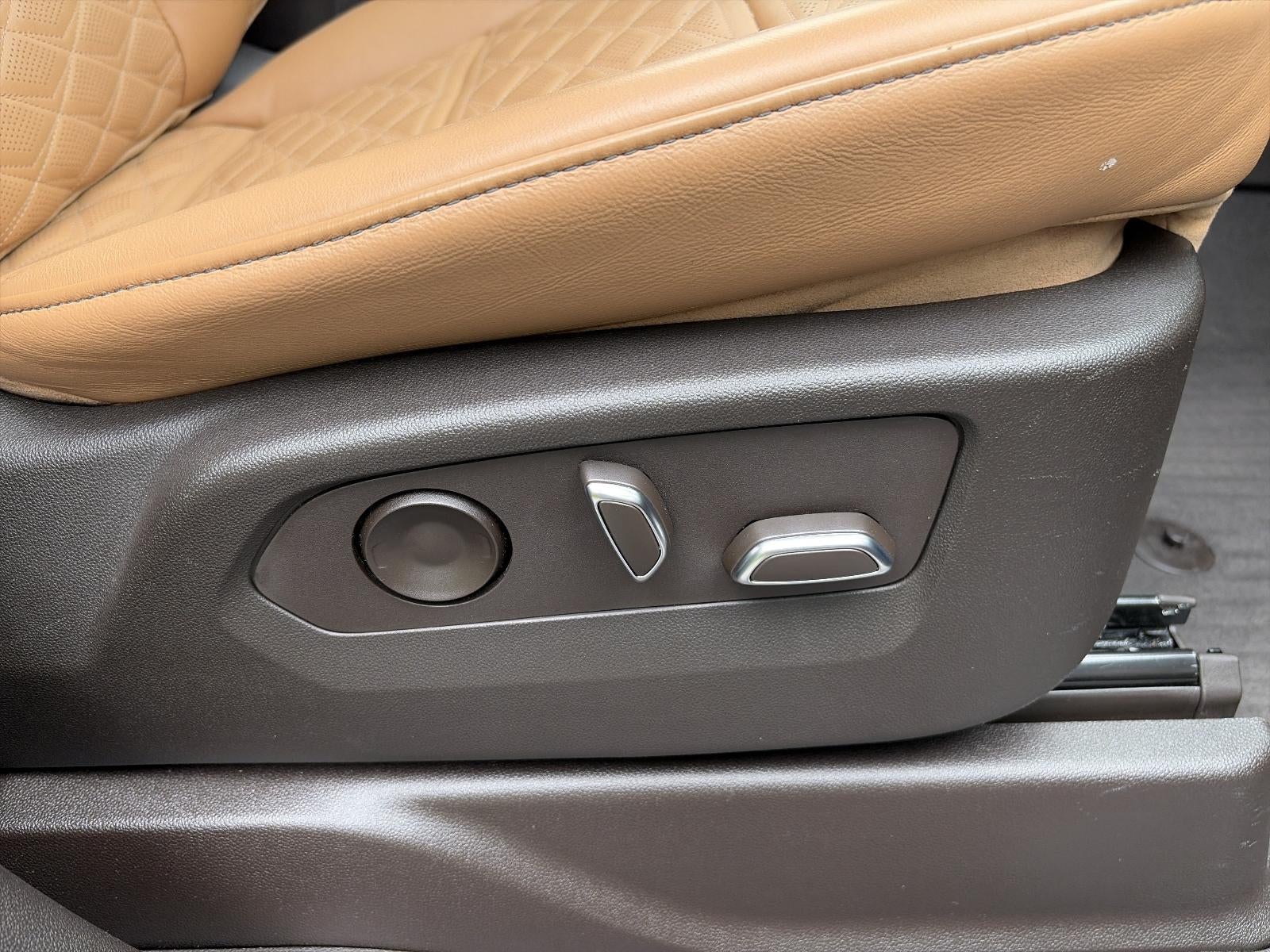 2023 Cadillac Escalade ESV 4WD Premium Luxury