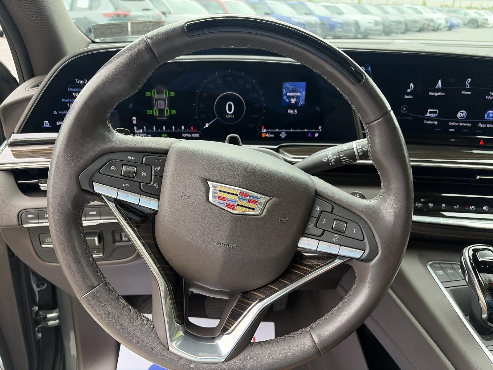 2023 Cadillac Escalade ESV 4WD Premium Luxury